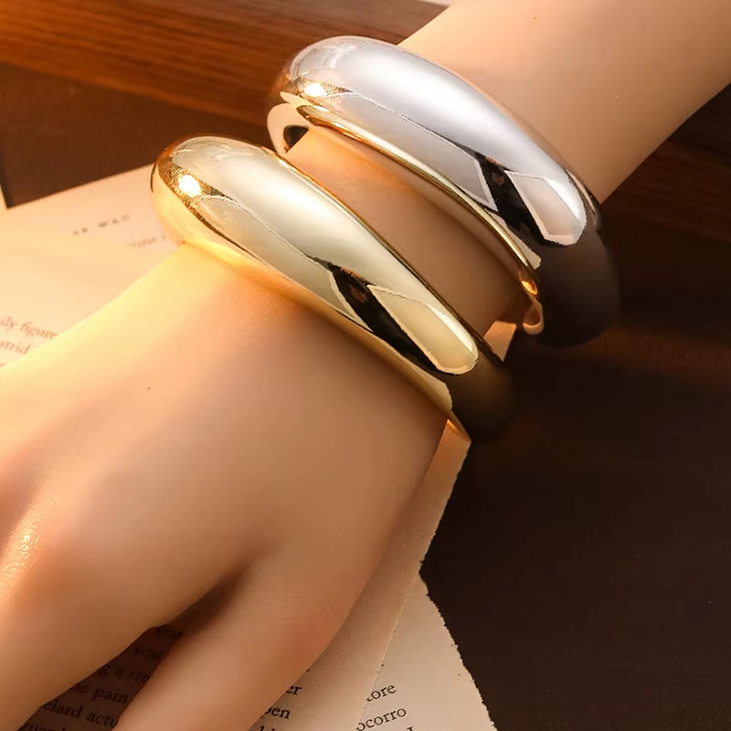 The FORMES Cuff — Sculptural Bracelet