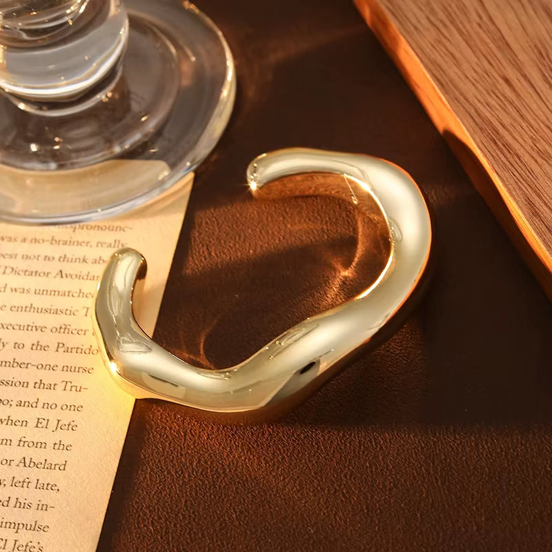 The FORMES Cuff — Sculptural Bracelet