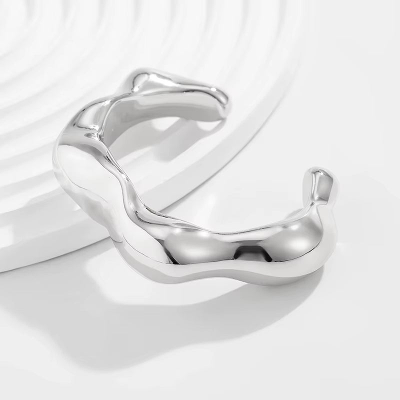 The FORMES Cuff — Sculptural Bracelet